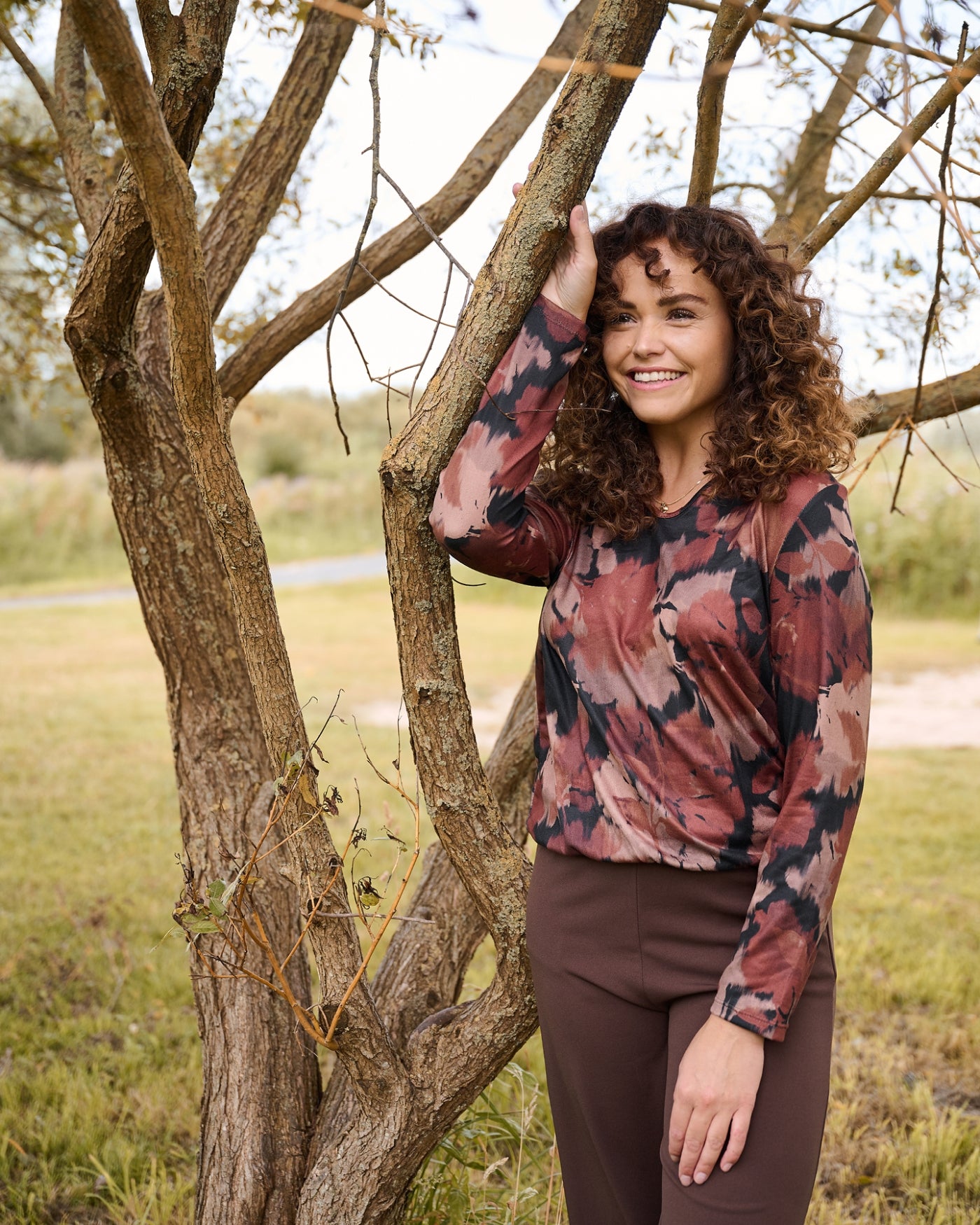 Bella - Faded Flower-FB | Zwart