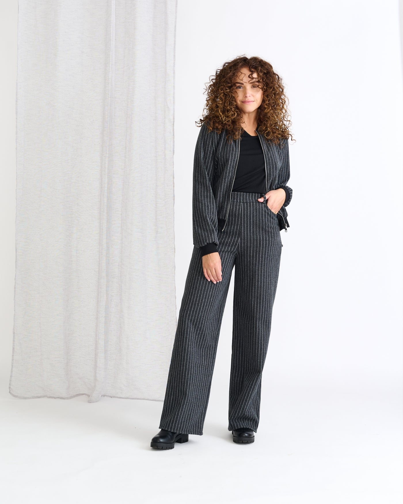 Bambi - Pinstripe | Zwart