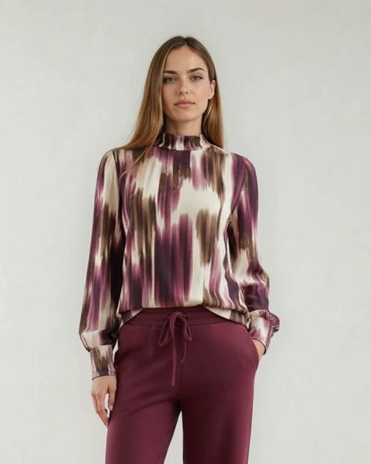 Top - Adina Lines faded-FB | Beaujolais