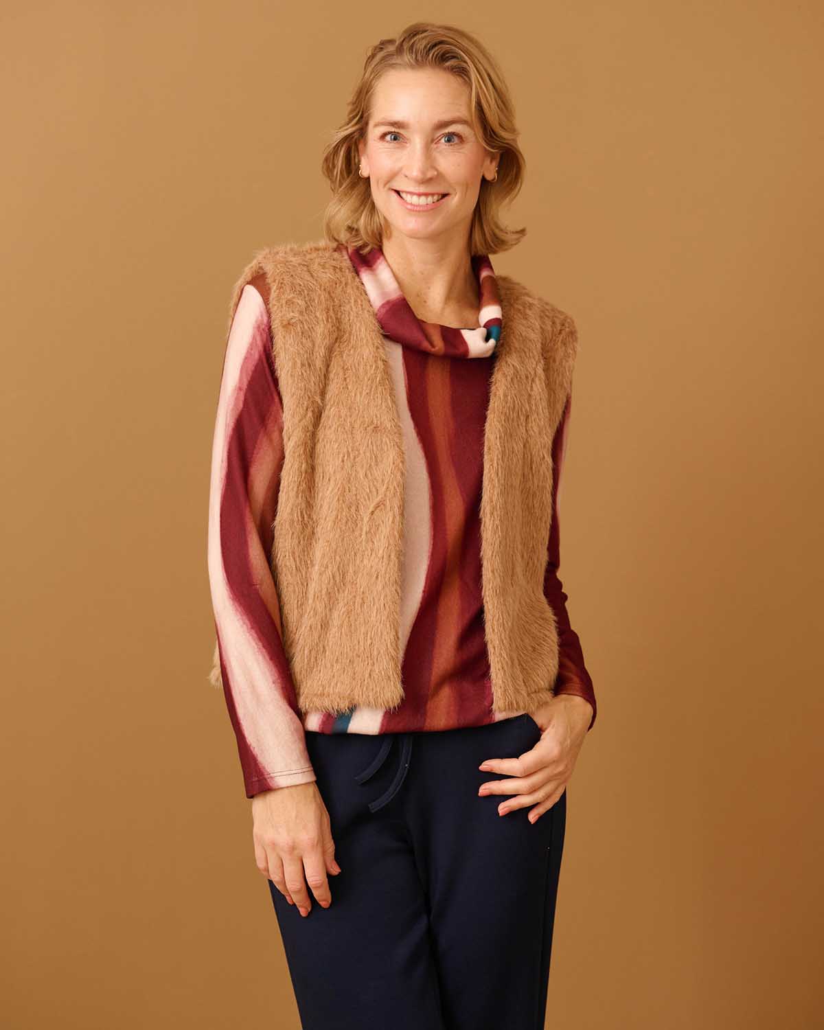 Gilet - Margriet Beaver | Camel Gilets