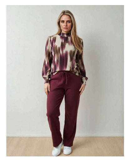 Top - Adina Lines faded-FB | Beaujolais