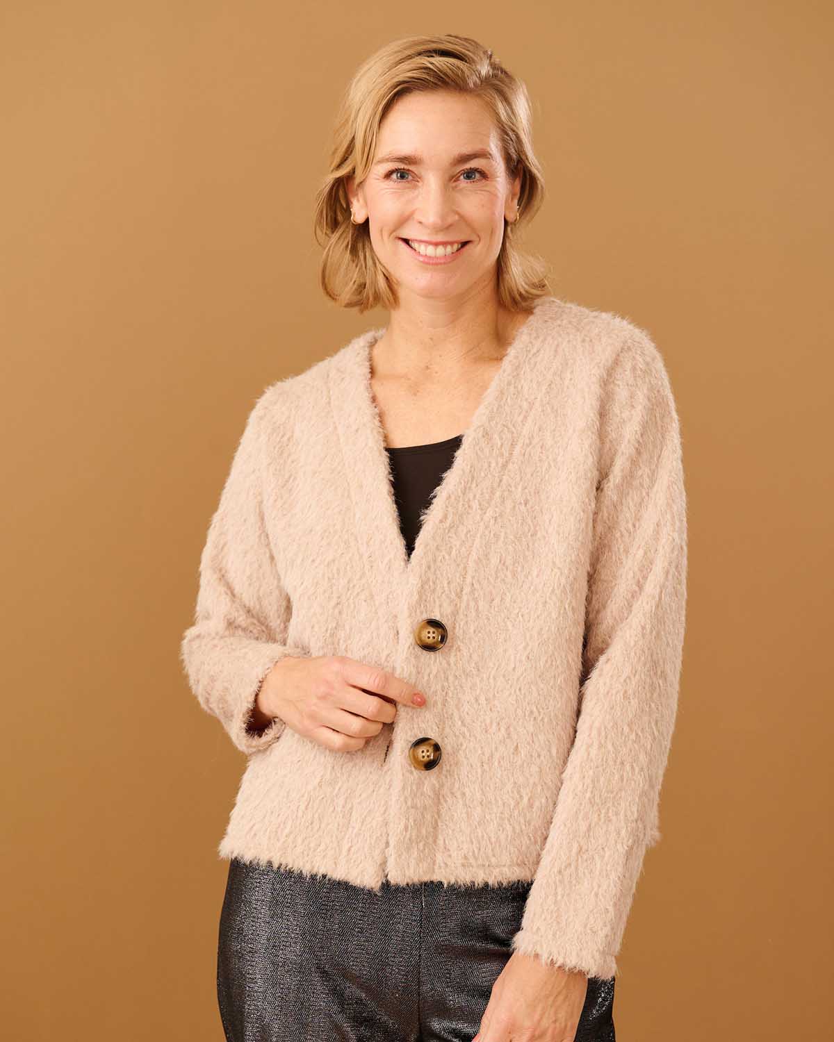 Vest - Reina Beaver | Beige Vesten & Truien