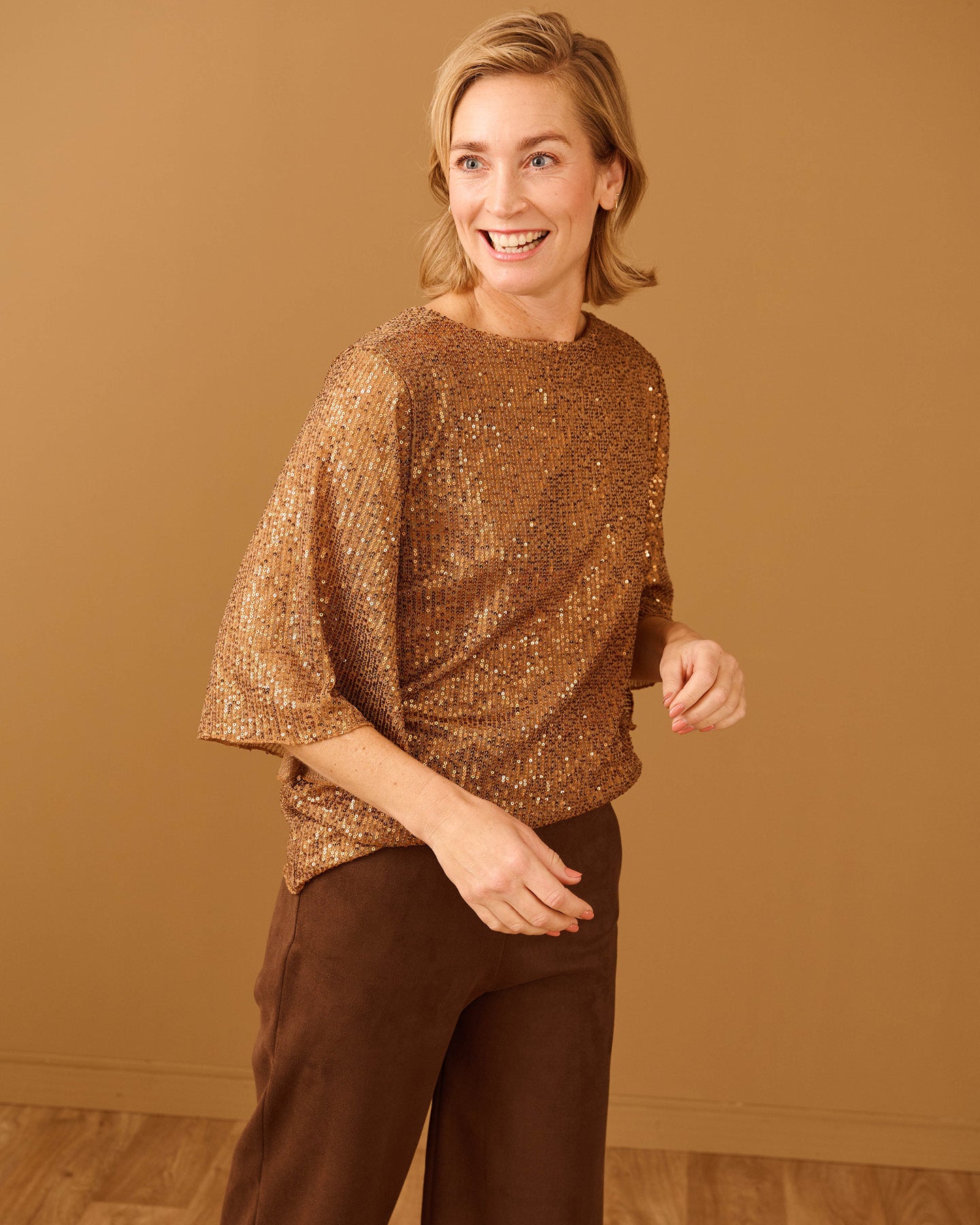 Top - Mariposa Pailletten | Camel