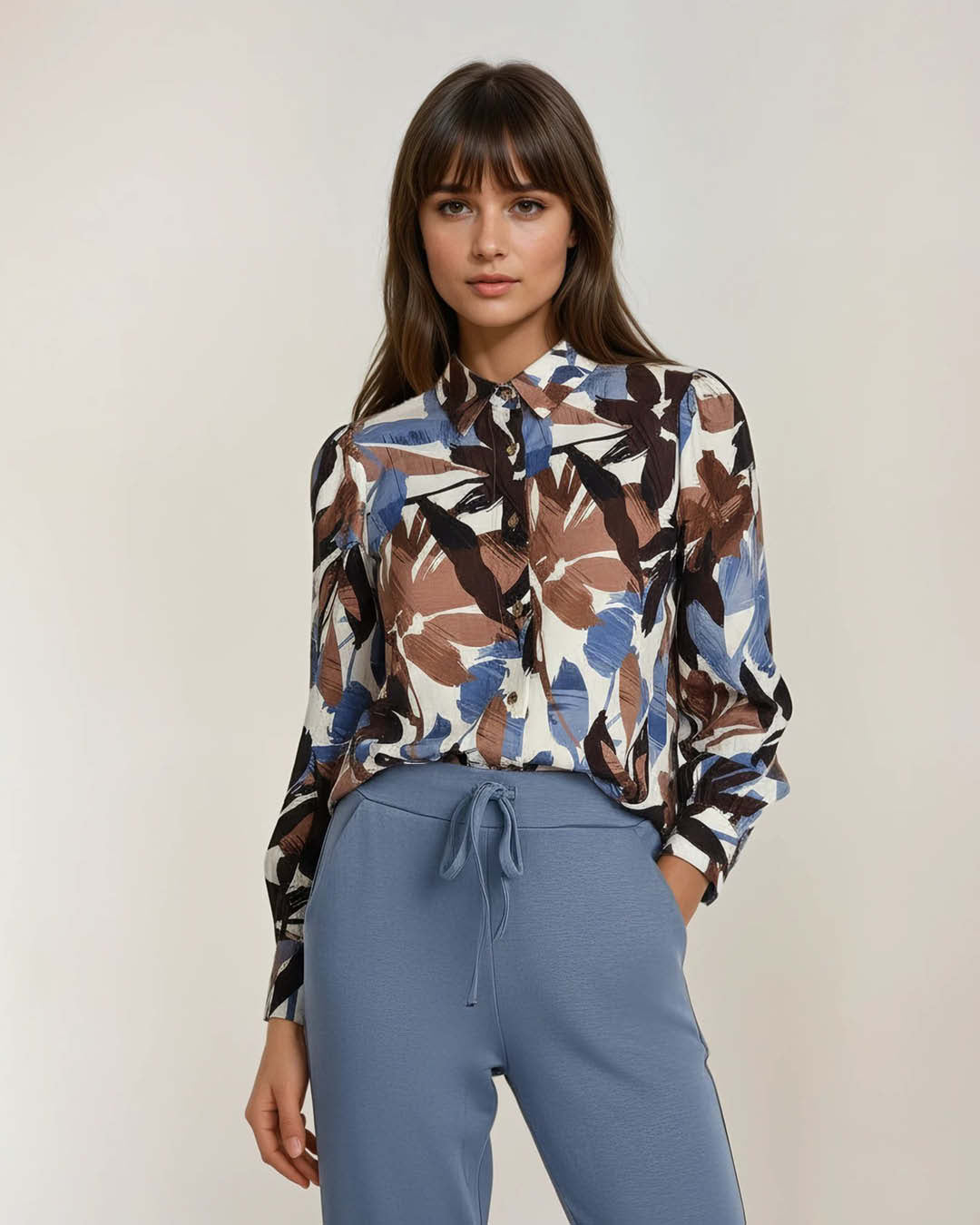 Blouse Evita Jeans met bloemen