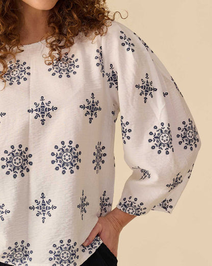 Top Hester in Off-white met grafisch dessin