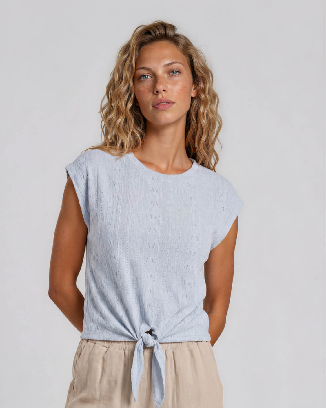 Top - Ada Track broderie stretch | Licht-Blauw
