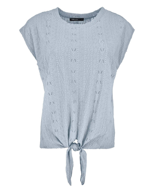 Top Ada licht-blauw broderie stretch dessin