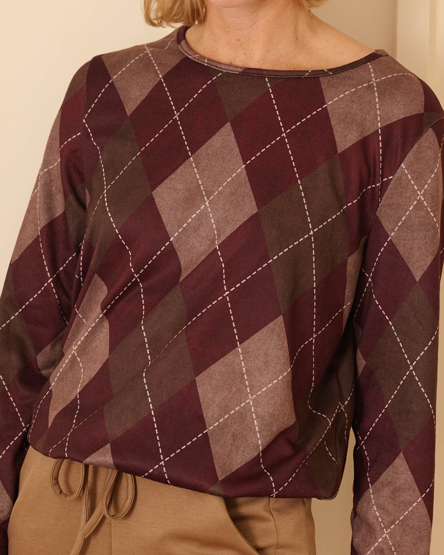 Top - Sisi Ruit-FB | Beaujolais